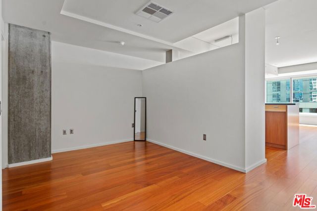 1155 S Grand Avenue 815, Los Angeles, CA 90015