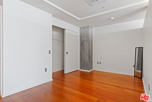 1155 S Grand Avenue 815, Los Angeles, CA 90015