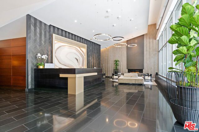 1155 S Grand Avenue 815, Los Angeles, CA 90015