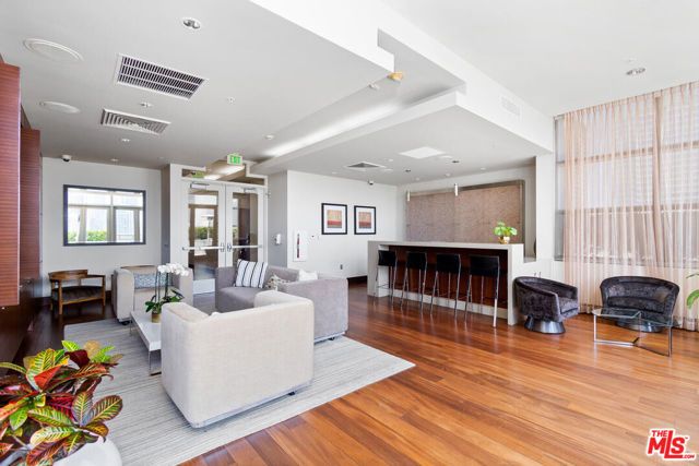 1155 S Grand Avenue 815, Los Angeles, CA 90015