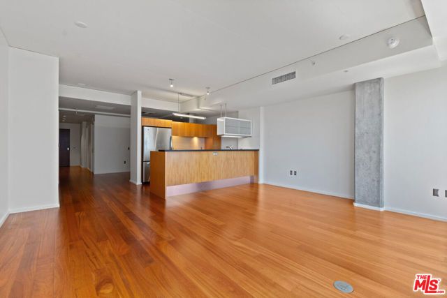 1155 S Grand Avenue 815, Los Angeles, CA 90015