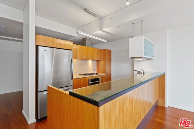 1155 S Grand Avenue 815, Los Angeles, CA 90015