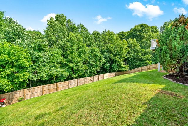 99 West Dr, Clarksville, TN 37040