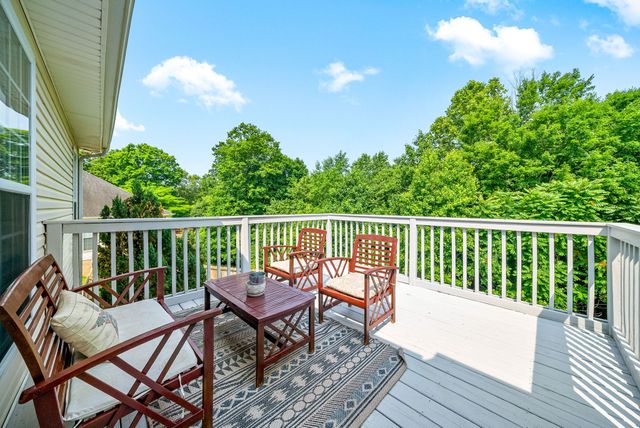 99 West Dr, Clarksville, TN 37040