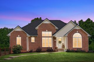 99 West Dr, Clarksville, TN 37040