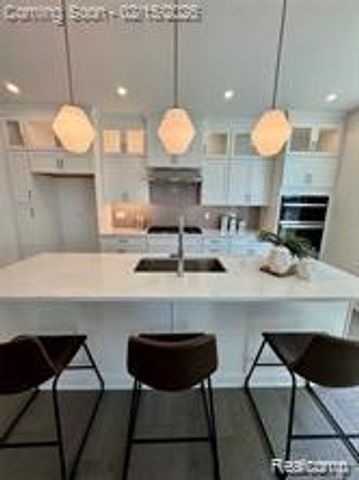 7897 Arimoore Drive, West Bloomfield Charter Township, MI 48322