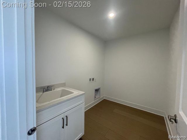 7897 Arimoore Drive, West Bloomfield Charter Township, MI 48322