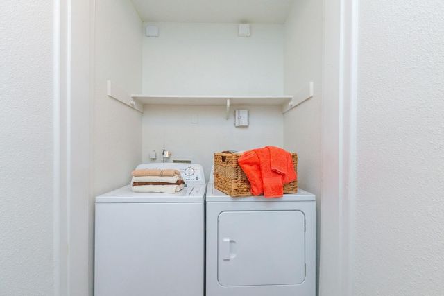 301 W Little York RD 1322, Houston, TX 77076