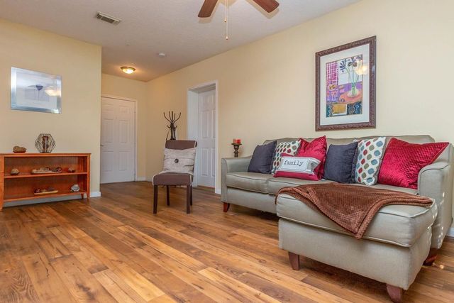 301 W Little York RD 1322, Houston, TX 77076