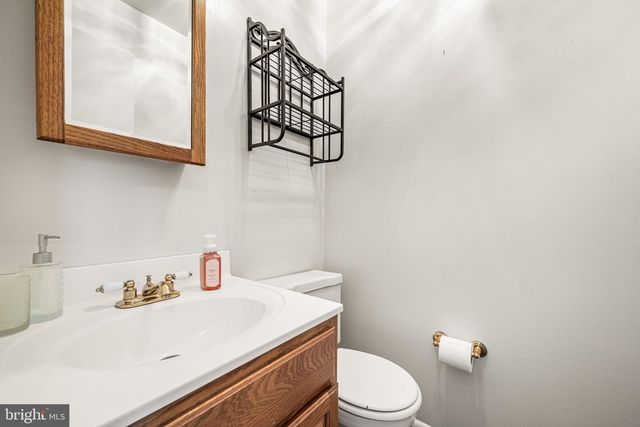 100 ARGYLL CT, Downingtown, PA 19335