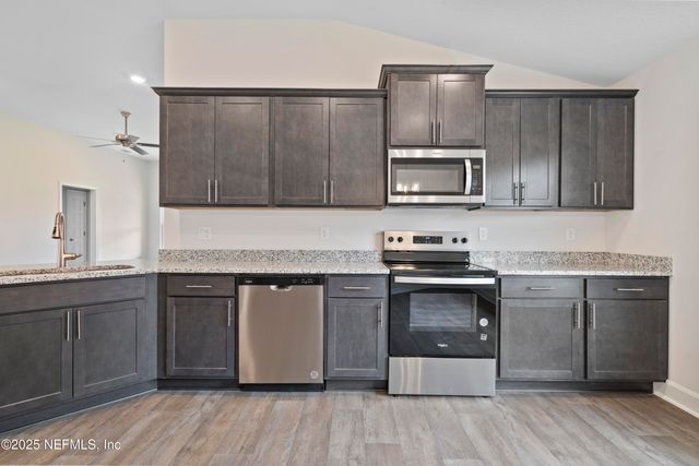 3380 MEADOW RIDGE Place, Green Cove Springs, FL 32043