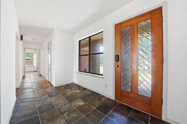 203 Shoal DR, Georgetown, TX 78633