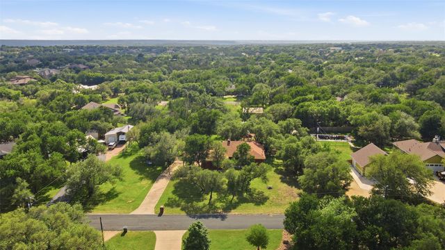 203 Shoal DR, Georgetown, TX 78633