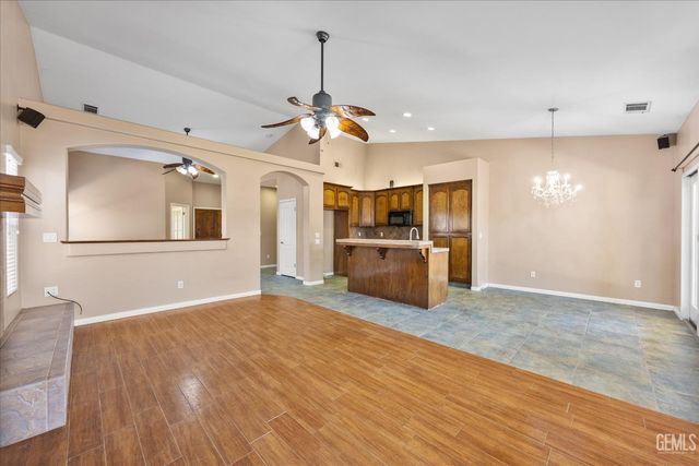 3811 Europa Lane, Bakersfield, CA 93312