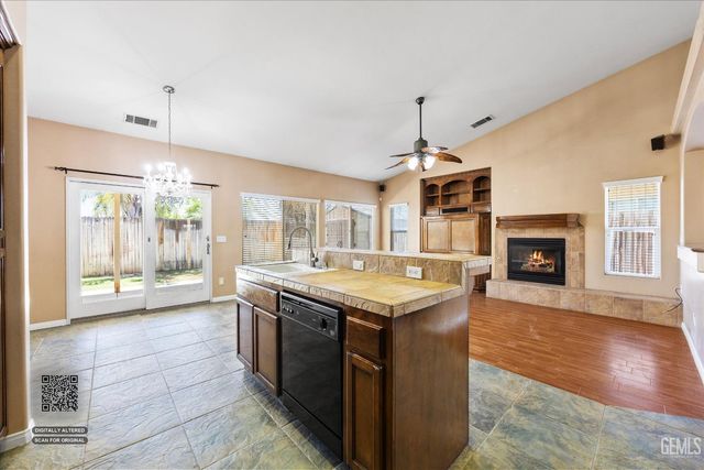 3811 Europa Lane, Bakersfield, CA 93312