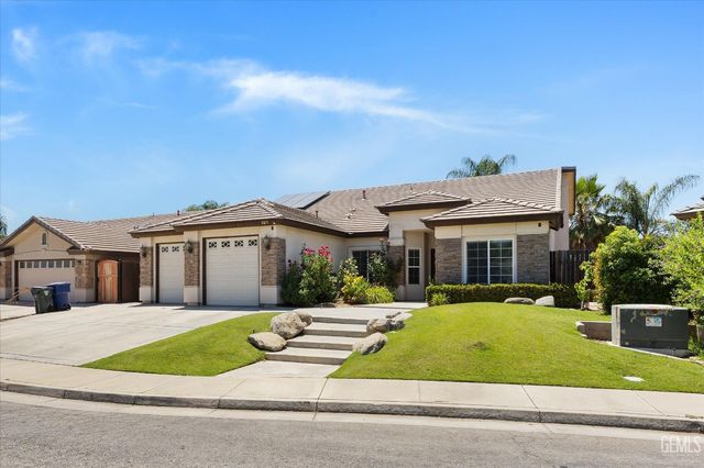 3811 Europa Lane, Bakersfield, CA 93312