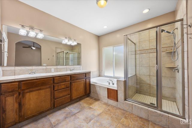 3811 Europa Lane, Bakersfield, CA 93312