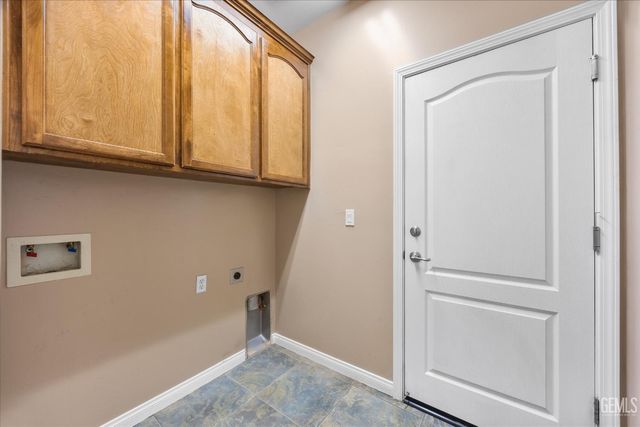 3811 Europa Lane, Bakersfield, CA 93312