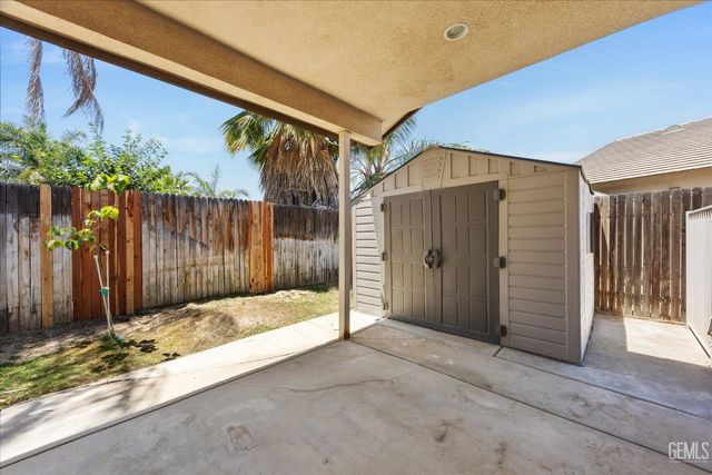 3811 Europa Lane, Bakersfield, CA 93312