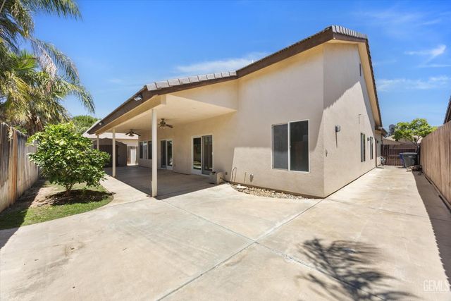 3811 Europa Lane, Bakersfield, CA 93312