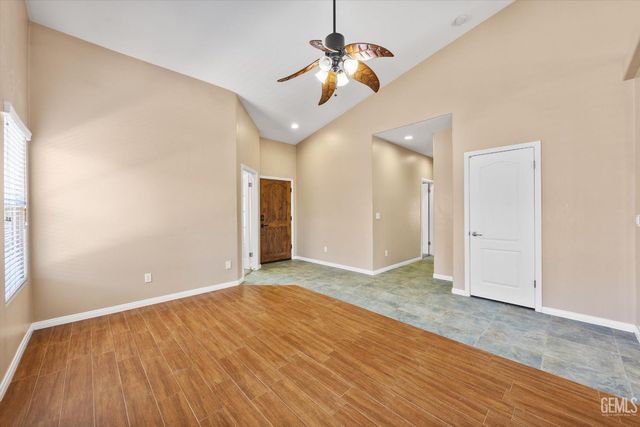 3811 Europa Lane, Bakersfield, CA 93312