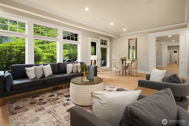 3811 97th Avenue NE, Kirkland, WA 98033