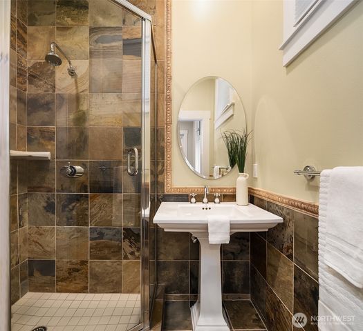 3811 97th Avenue NE, Kirkland, WA 98033
