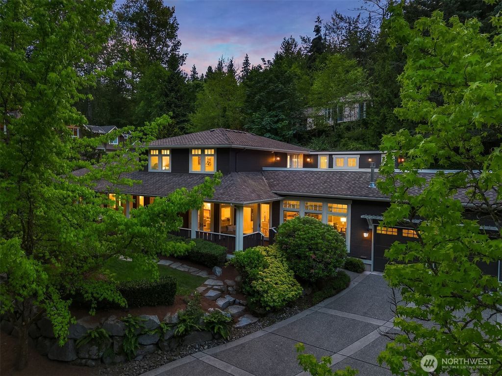3811 97th Avenue NE, Kirkland, WA 98033