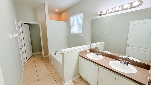 1860 CENTENNIAL AVENUE, St Cloud, FL 34769