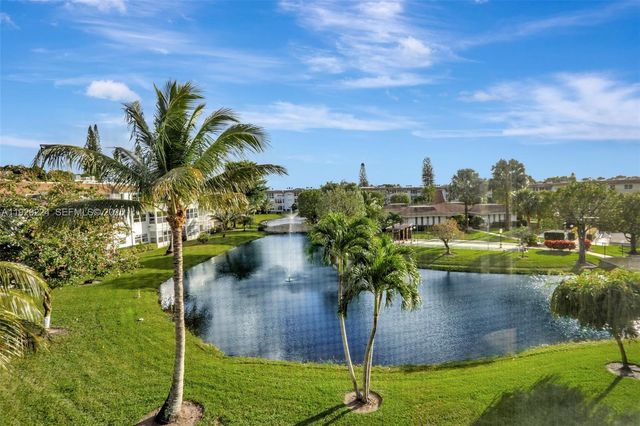 4806 NW 36th St 605, Lauderdale Lakes, FL 33319