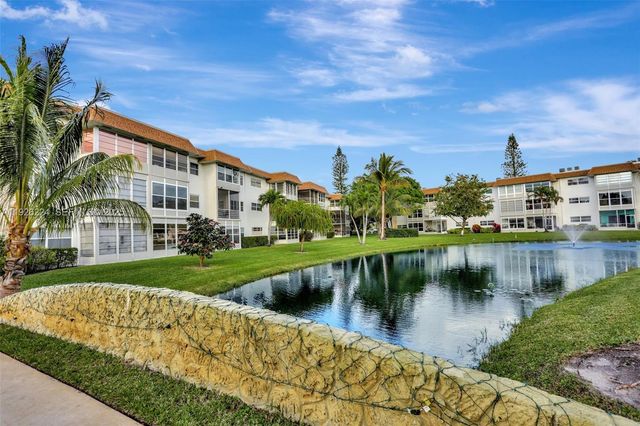 4806 NW 36th St 605, Lauderdale Lakes, FL 33319