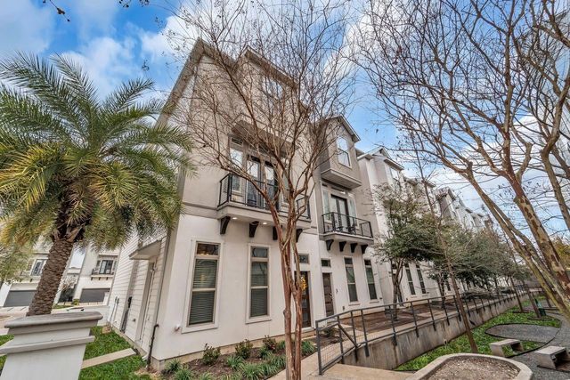 5849 E Post Oak Lane, Houston, TX 77055