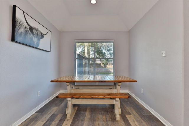 518 Tall Timber Drive, West Columbia, TX 77486