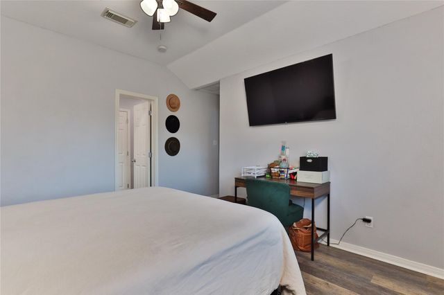 518 Tall Timber Drive, West Columbia, TX 77486