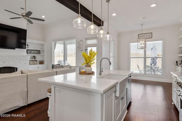 115 Coco Palm Court, Youngsville, LA 70592