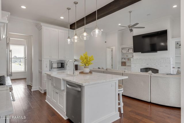 115 Coco Palm Court, Youngsville, LA 70592