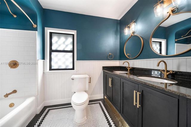 447 Giralda Ave, Coral Gables, FL 33134