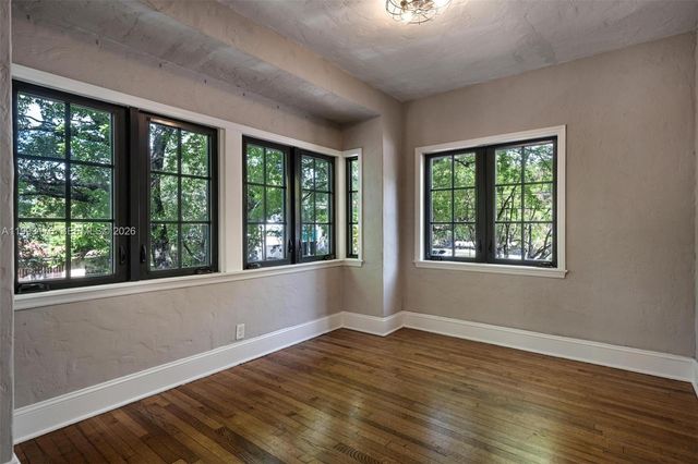 447 Giralda Ave, Coral Gables, FL 33134