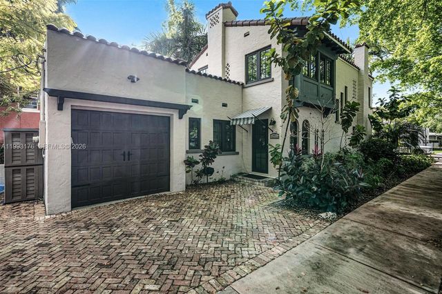 447 Giralda Ave, Coral Gables, FL 33134