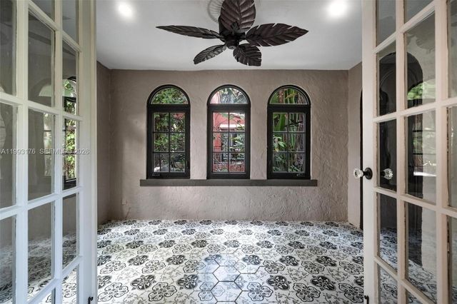 447 Giralda Ave, Coral Gables, FL 33134