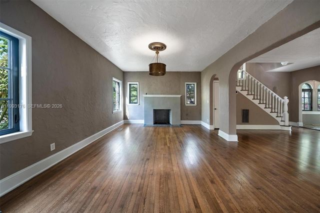 447 Giralda Ave, Coral Gables, FL 33134