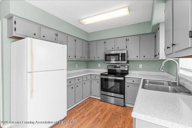 3017 Alfred Avenue, Lansing, MI 48906