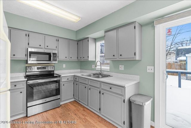 3017 Alfred Avenue, Lansing, MI 48906