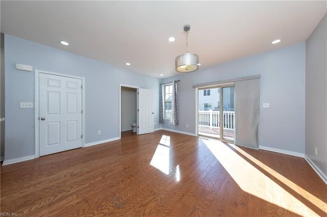 150 Hemisphere CIR, Newport News, VA 23601