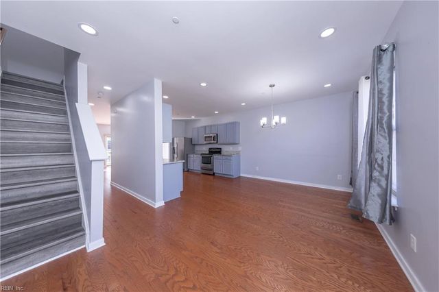 150 Hemisphere CIR, Newport News, VA 23601