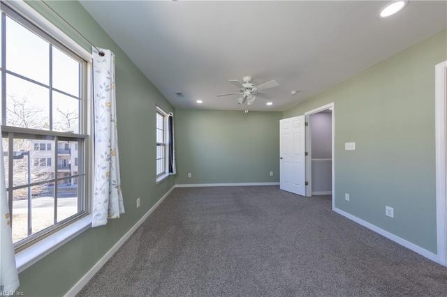 150 Hemisphere CIR, Newport News, VA 23601