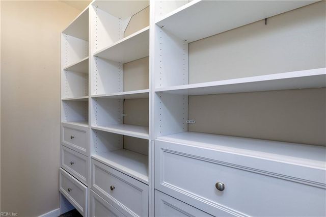 150 Hemisphere CIR, Newport News, VA 23601