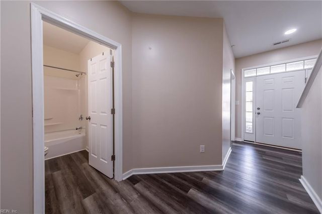 150 Hemisphere CIR, Newport News, VA 23601