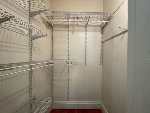 69 Park Dr 17, Boston, MA 02215