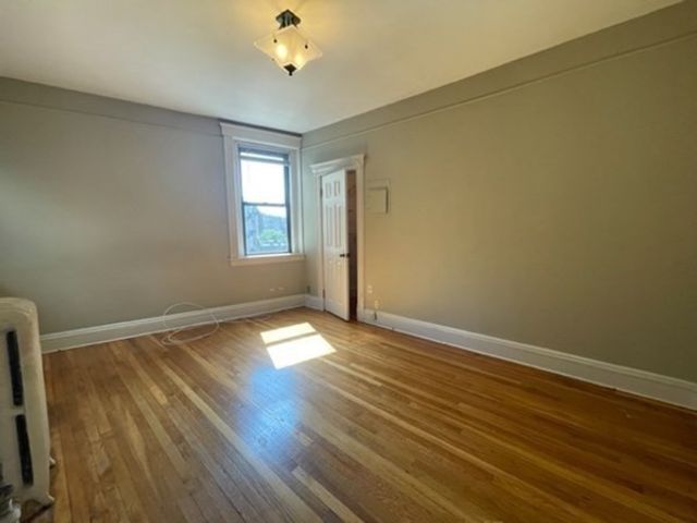 69 Park Dr 17, Boston, MA 02215